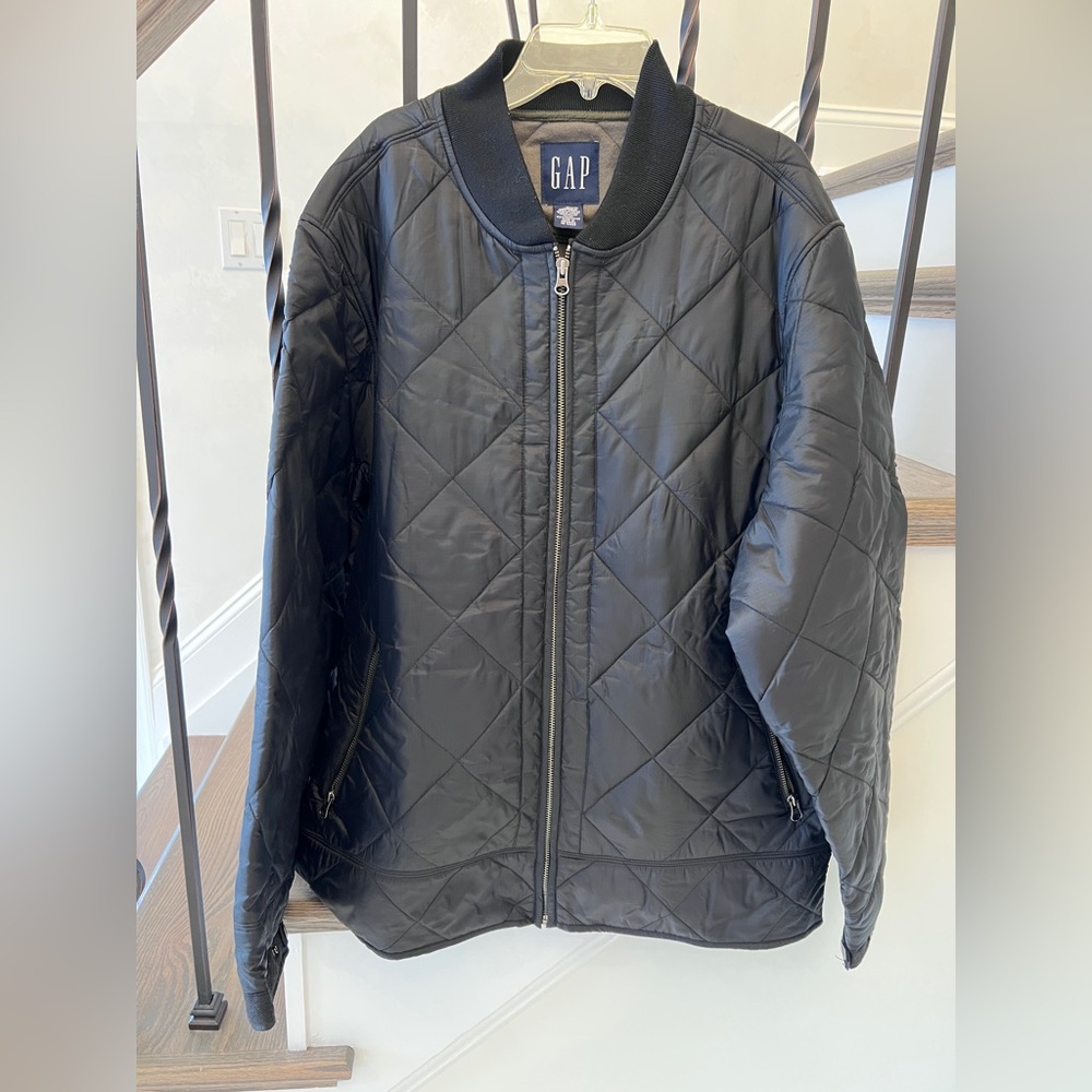 GAP Men’s Quilted Bomber Jacket Black Size L